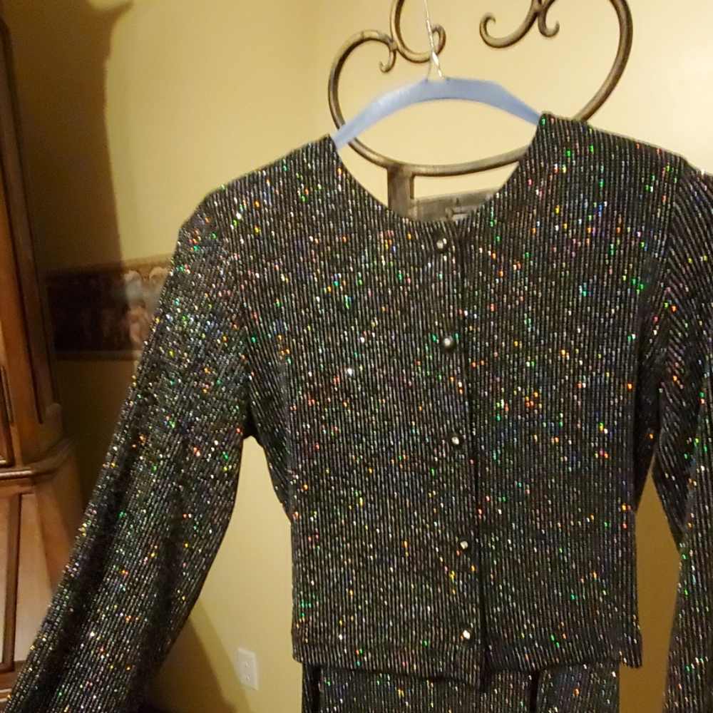 Dress - Picture 4 of 4